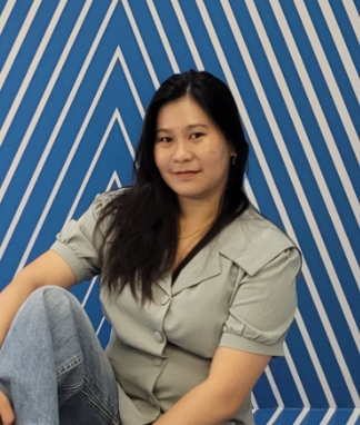 Portrait of Melissa Bangloy